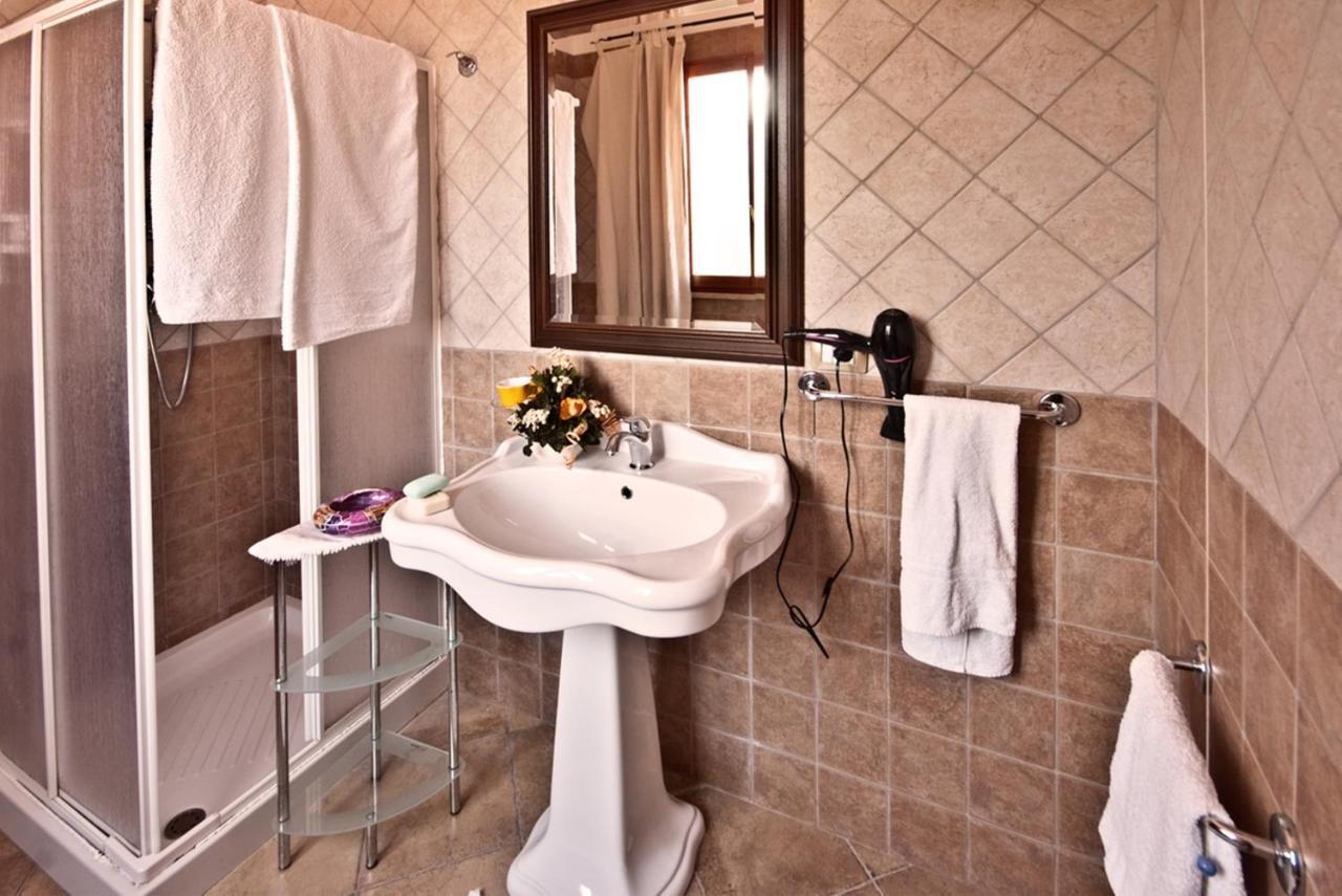 Agriturismo Sa Suerera Олмедо Стая снимка